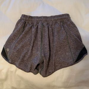 lululemon Hotty Hot Shorts in Gray 6 Tall